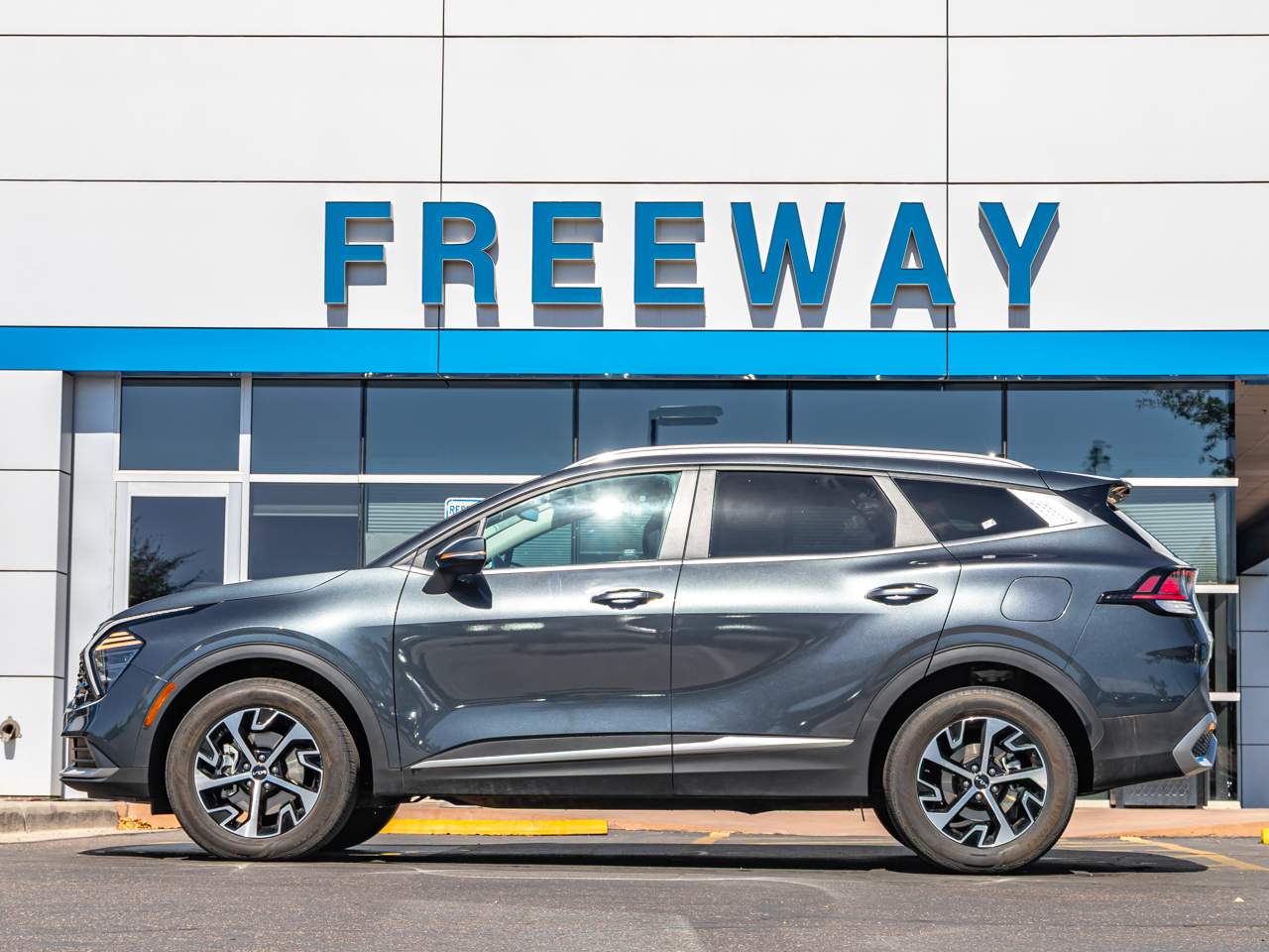 2025 Kia Sportage Hybrid EX