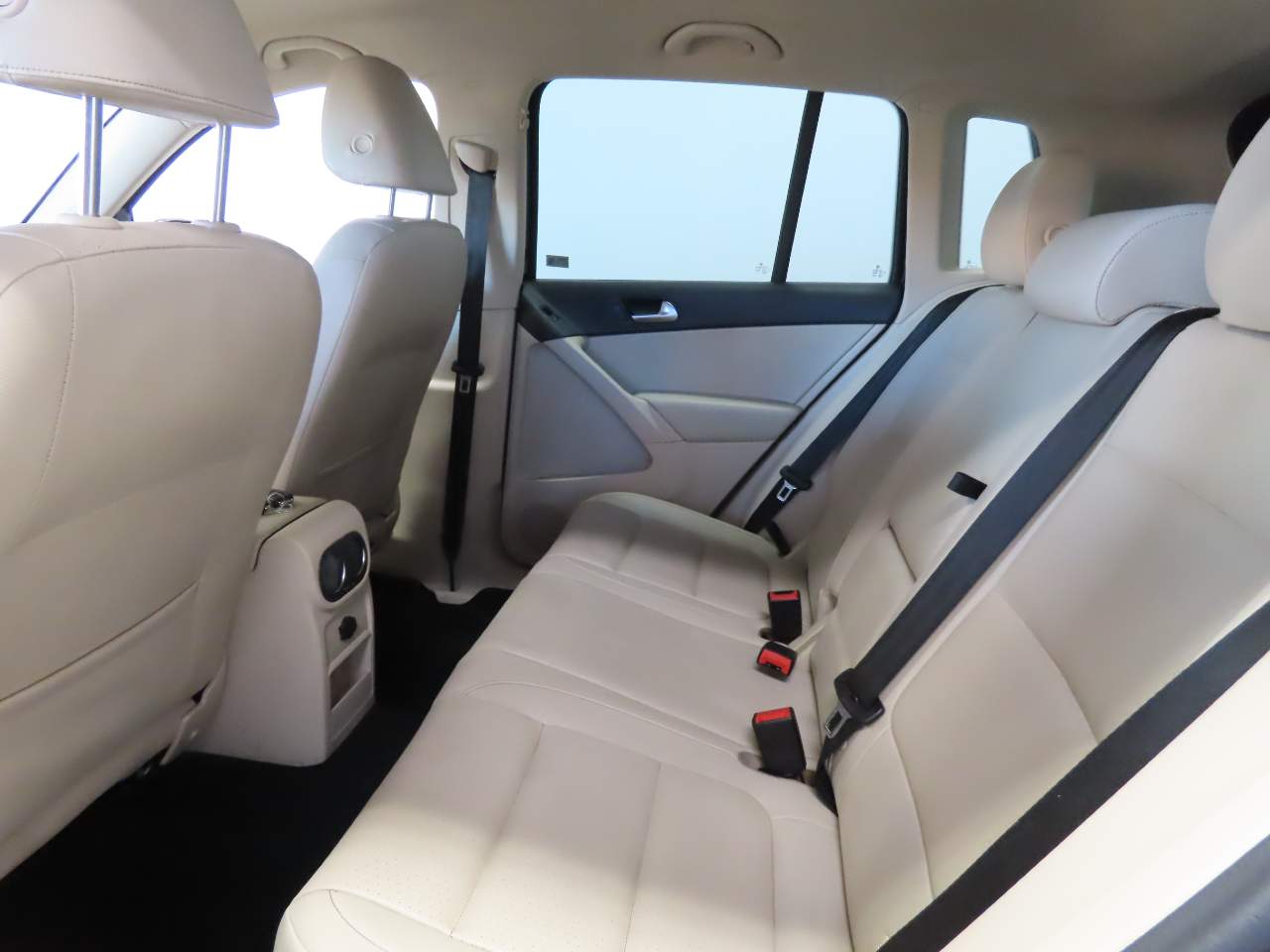 2017 Volkswagen Tiguan S - Photo 16