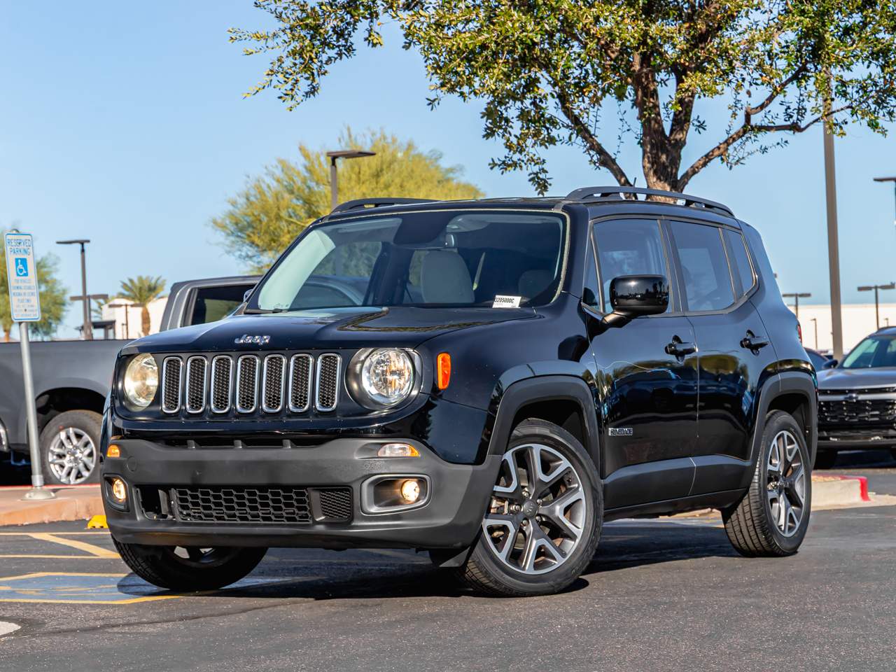 2017 Jeep Renegade Latitude's photo