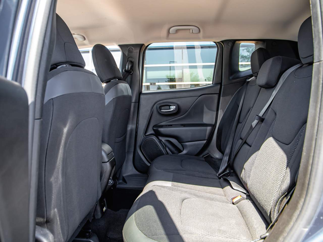 2020 Jeep Renegade Altitude - Photo 18