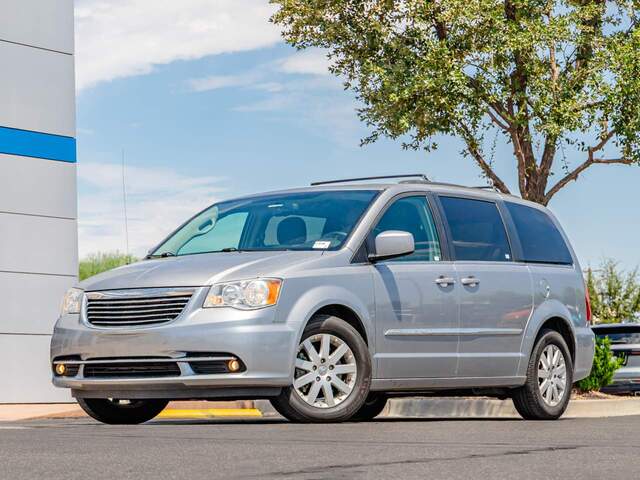 2016 Chrysler Town and Country