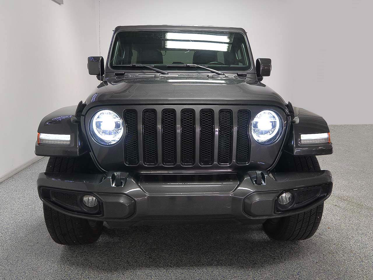 2020 Jeep Wrangler Unlimited Sahara Altitude