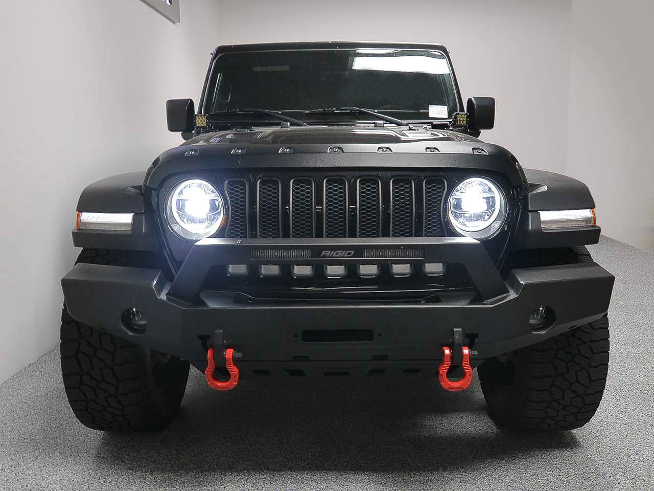 Used 2019 Jeep Wrangler Unlimited Rubicon with VIN 1C4HJXFN1KW538802 for sale in Phoenix, AZ