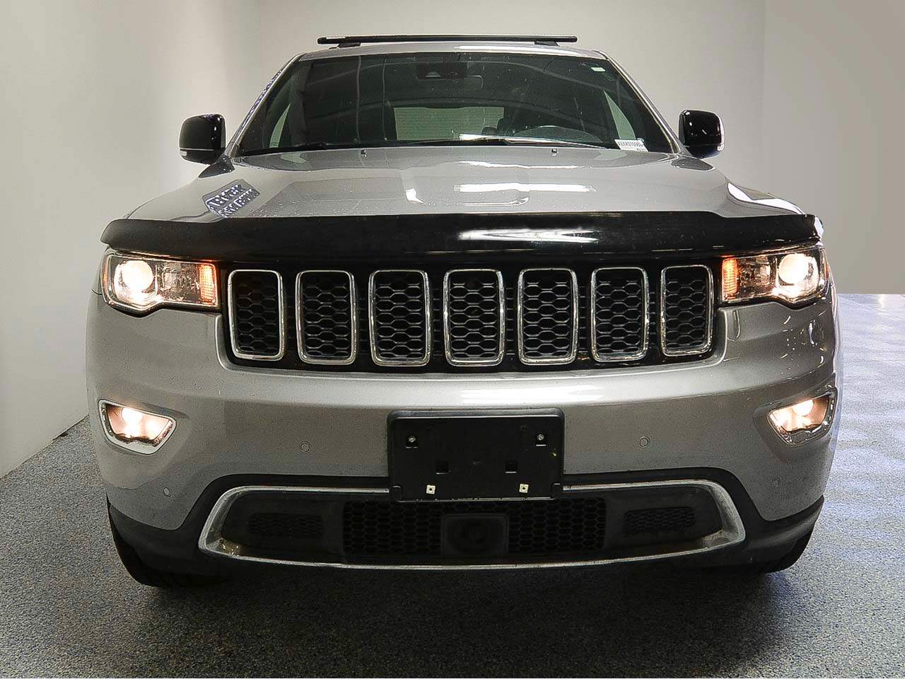 Used 2020 Jeep Grand Cherokee Limited with VIN 1C4RJEBG3LC337549 for sale in Phoenix, AZ