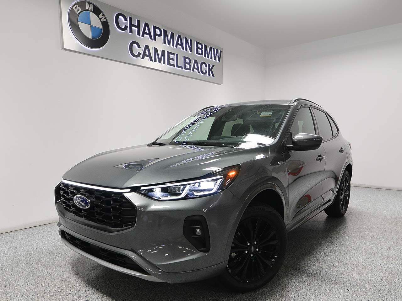 Carbonized Gray 2025 Ford Escape ST-Line Elite AWD SUV / Crossover All-Wheel Drive 8-Speed Automatic