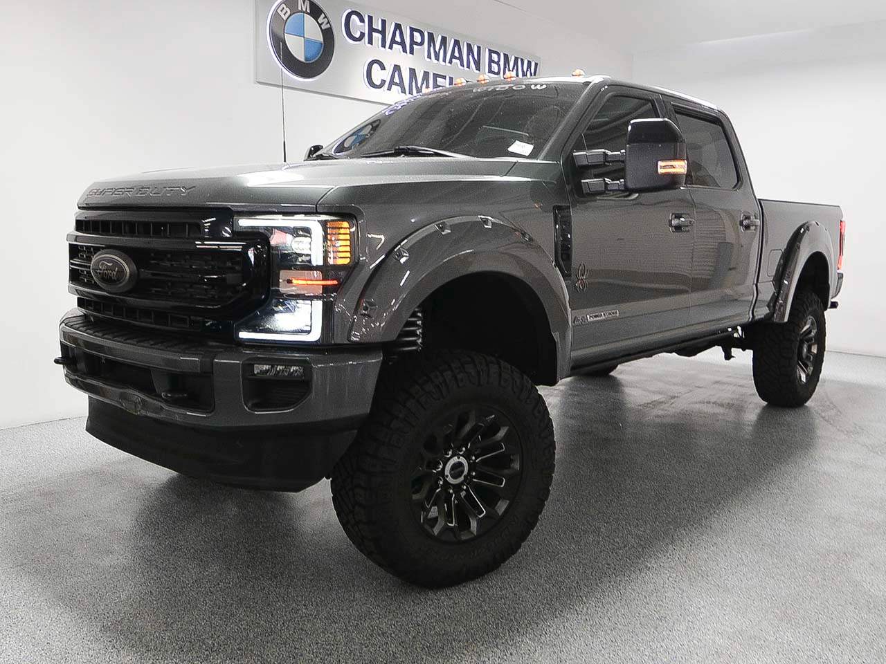 2022 Ford F-250 Super Duty Lariat Crew Cab