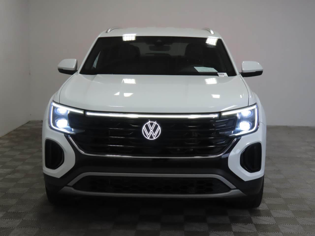 2025 Volkswagen Atlas Cross Sport SE 4Motion