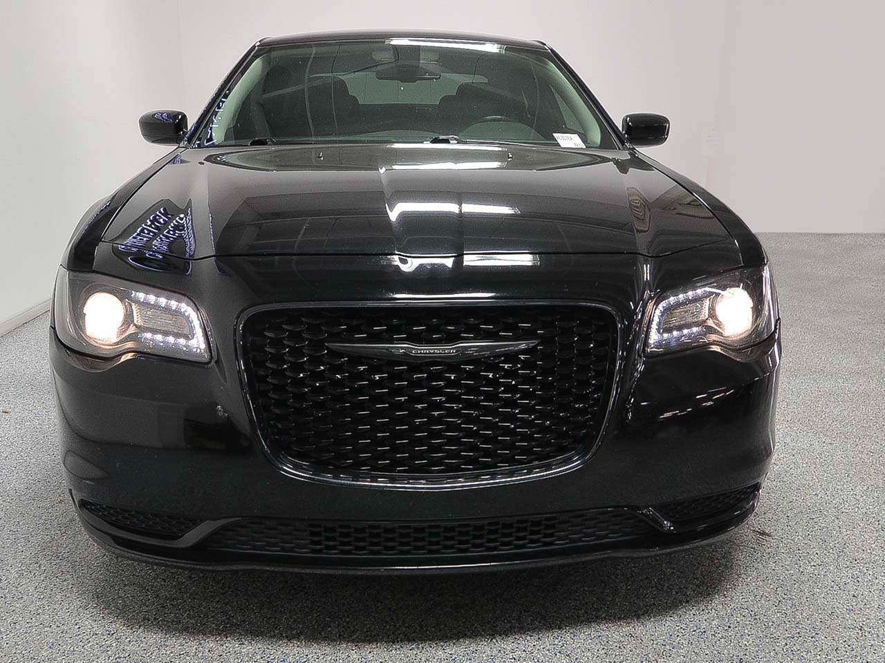2021 Chrysler 300 Touring
