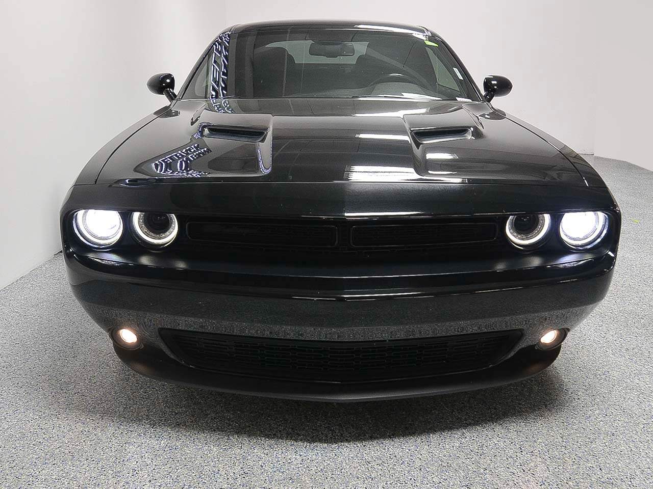 Used 2021 Dodge Challenger SXT with VIN 2C3CDZAG3MH509877 for sale in Phoenix, AZ