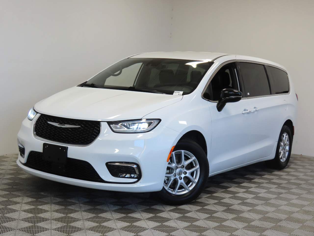 2025 Chrysler Pacifica