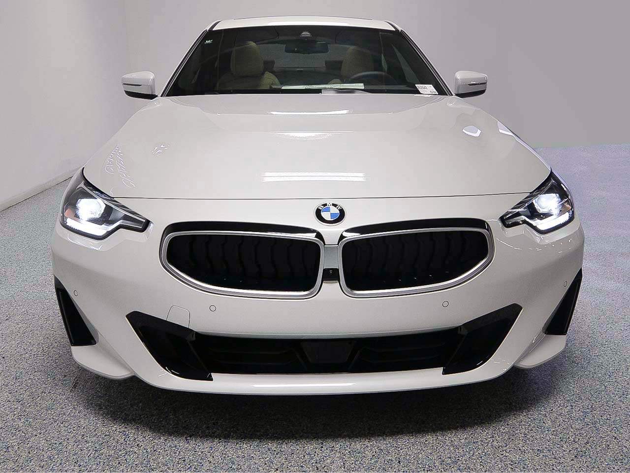 2026 Bmw 230i photo 2