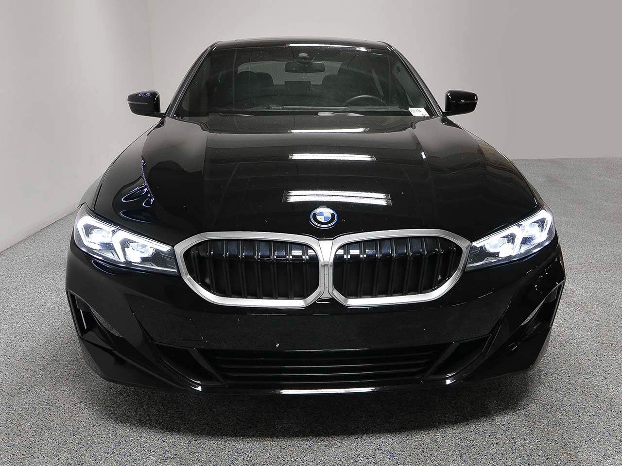 2023 BMW 3-Series 330e