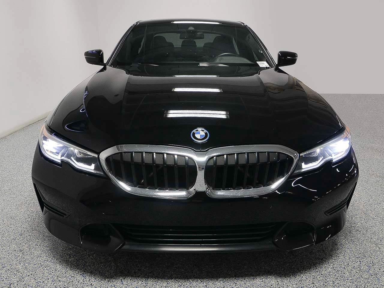 2022 BMW 3-Series 330e