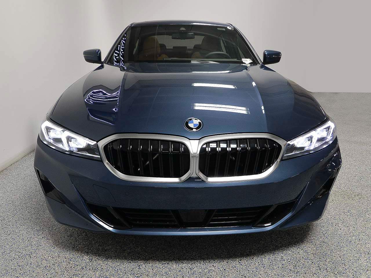 2025 BMW 3-Series 330i Sedan