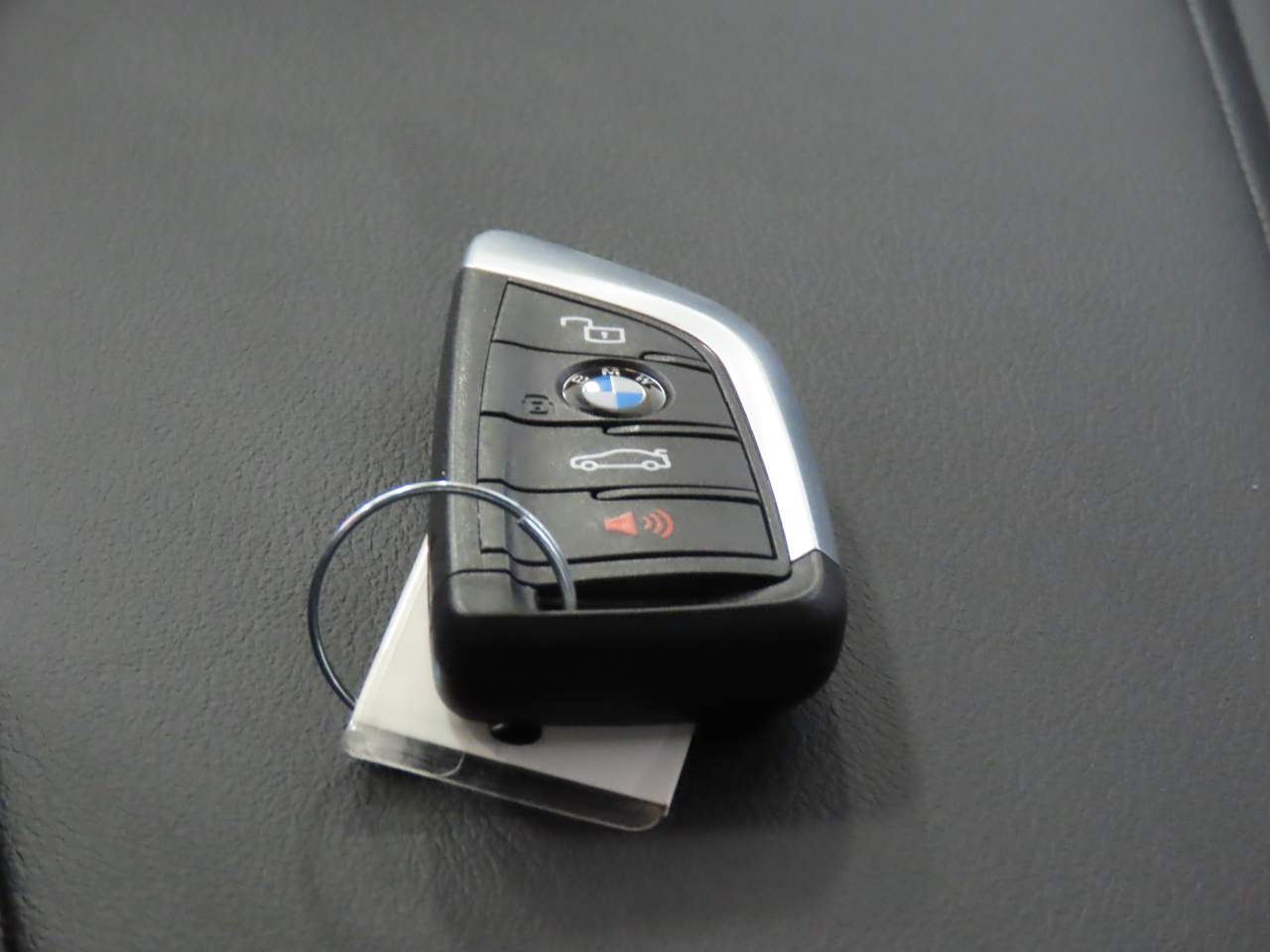 2024 BMW 3-Series 330i