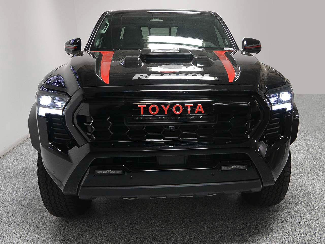 2024 Toyota Tacoma TRD Off-Road HV Crew Cab