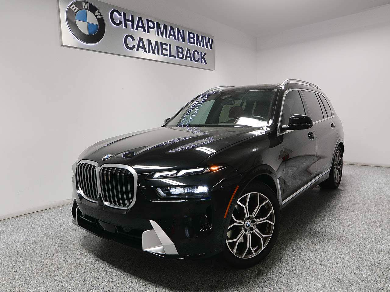 2023 BMW X7 xDrive40i's photo