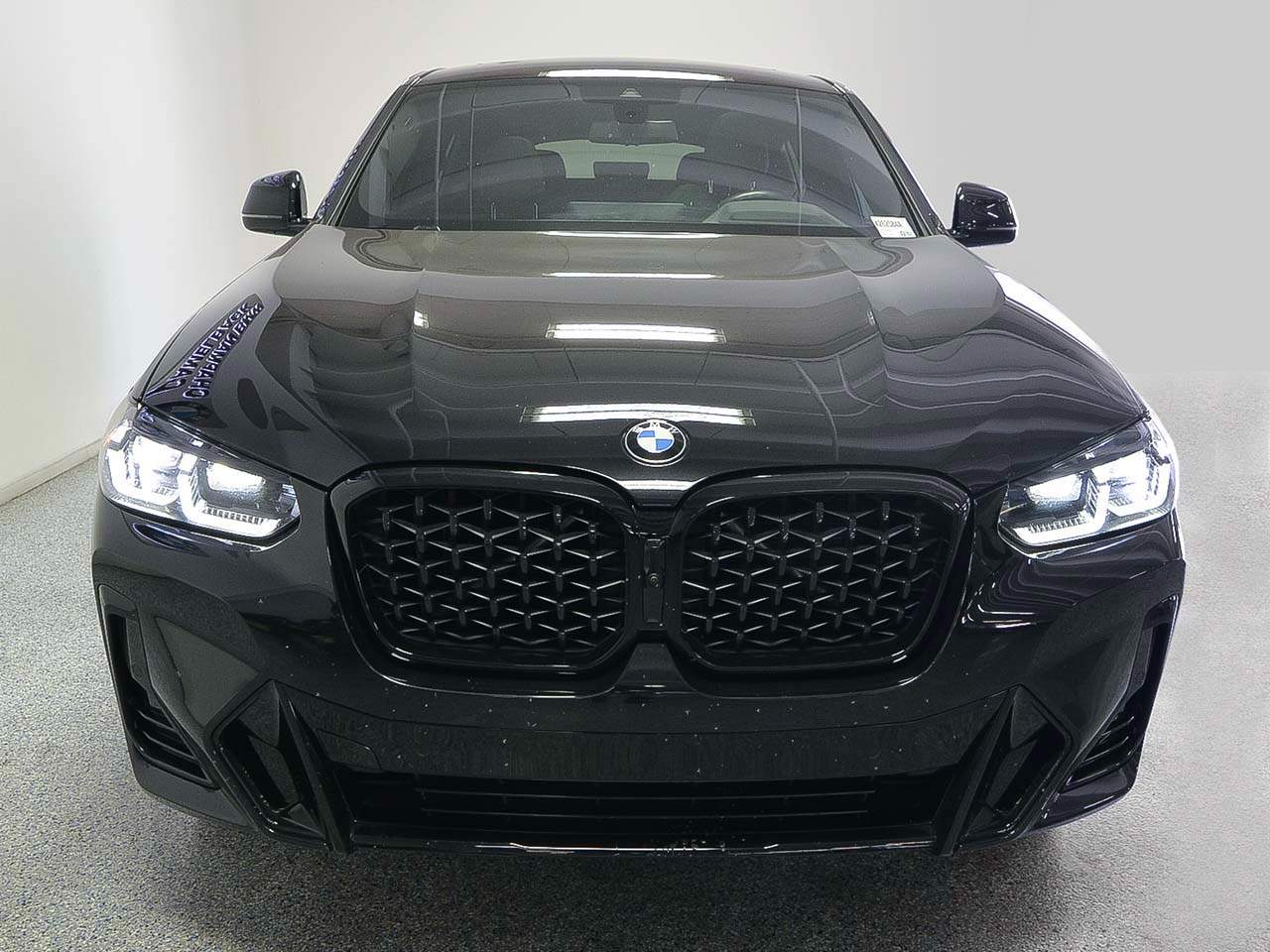 2024 BMW X4 xDrive30i