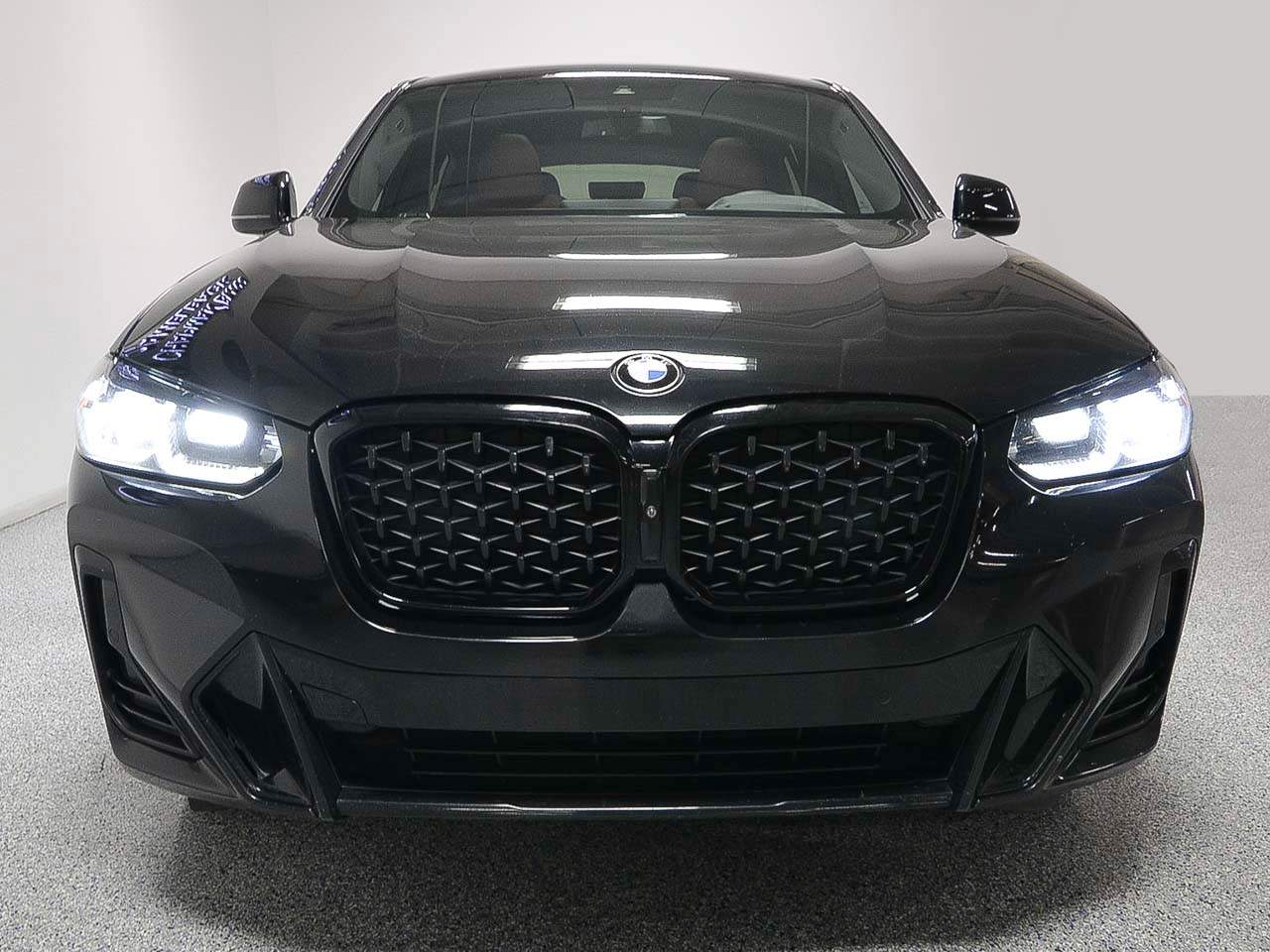 2023 BMW X4 xDrive30i