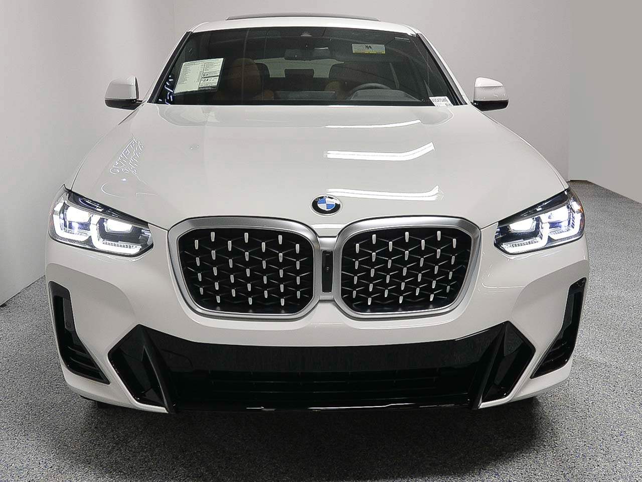 2025 BMW X4 xDrive30i