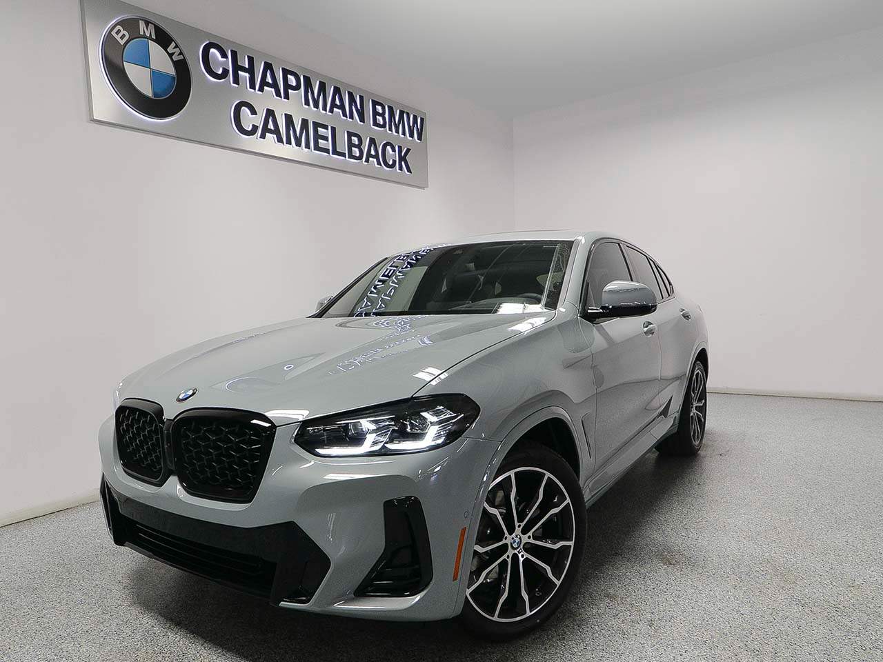 2025 BMW X4 xDrive30i