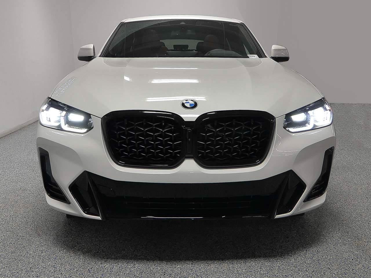 2025 BMW X4 xDrive30i
