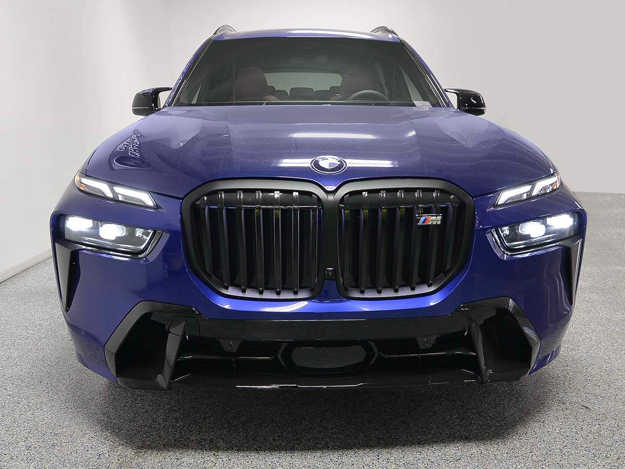 2027 BMW X7 M60i