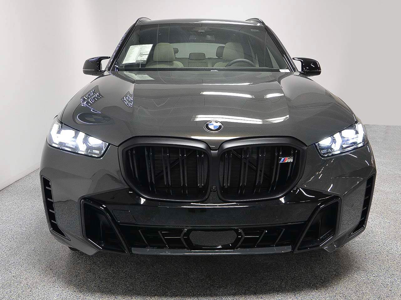 2025 BMW X5 M60i