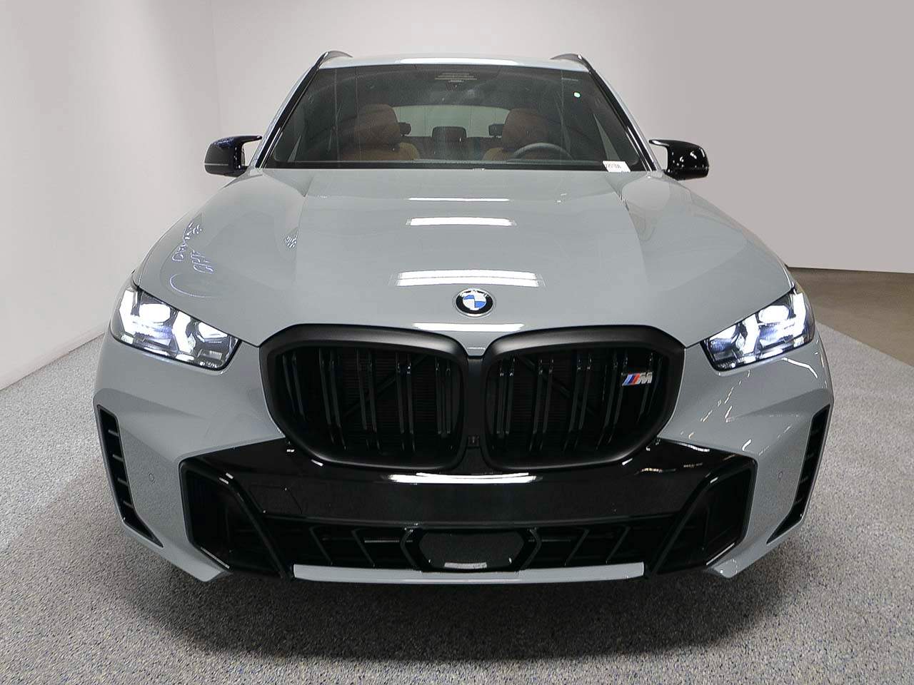 2025 BMW X5 M60i