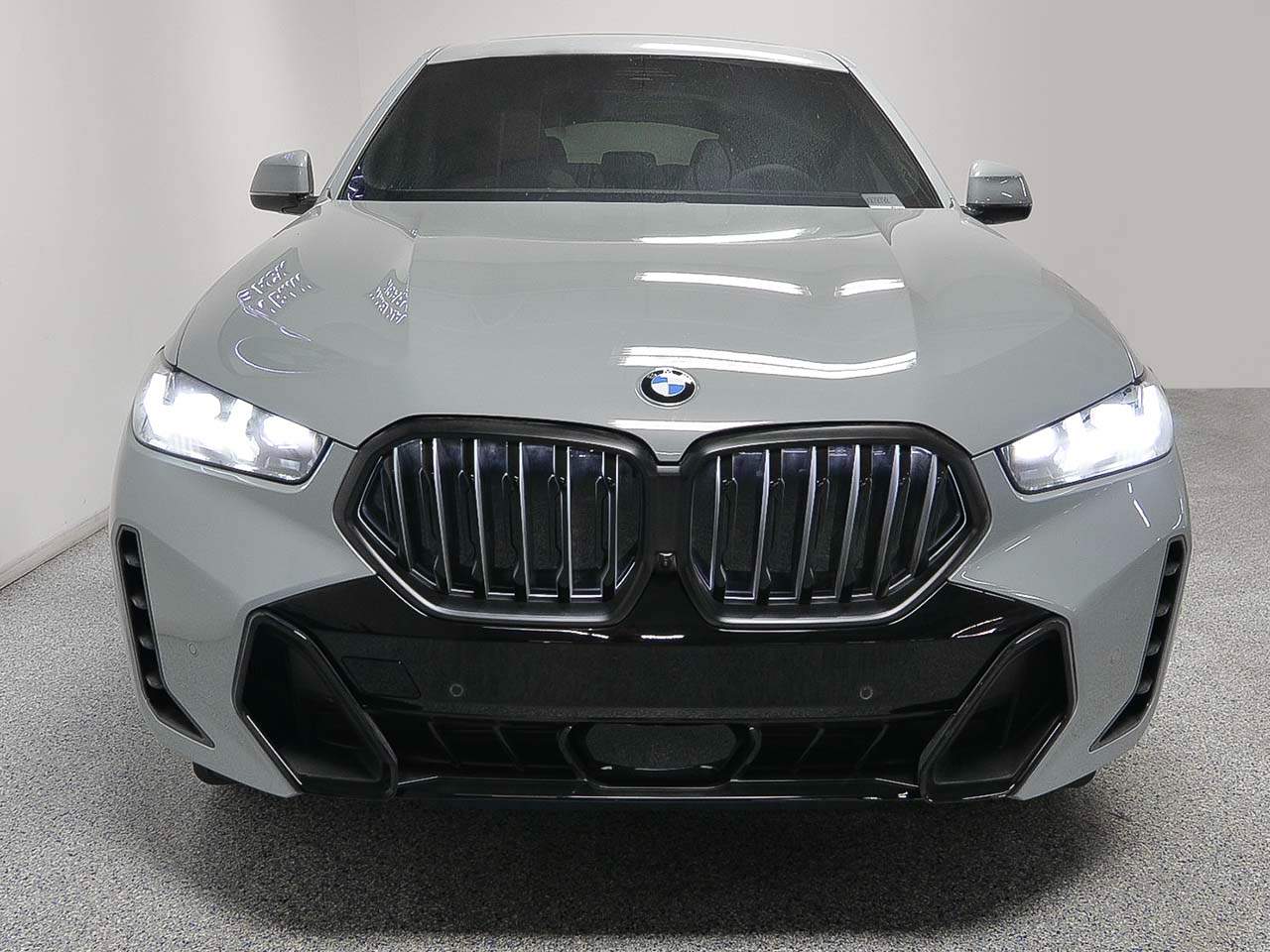 2027 BMW X6 xDrive40i