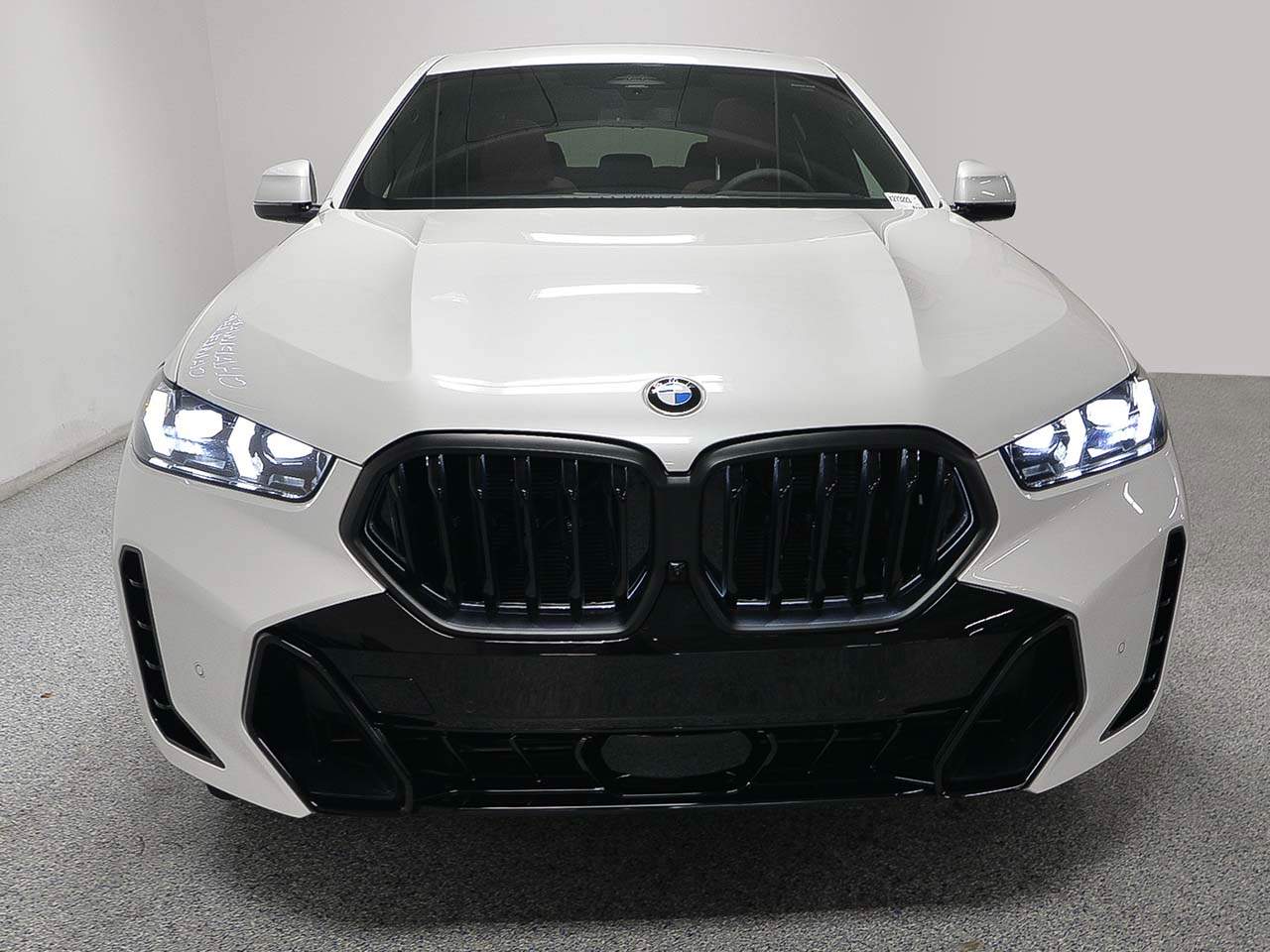 2027 BMW X6 xDrive40i