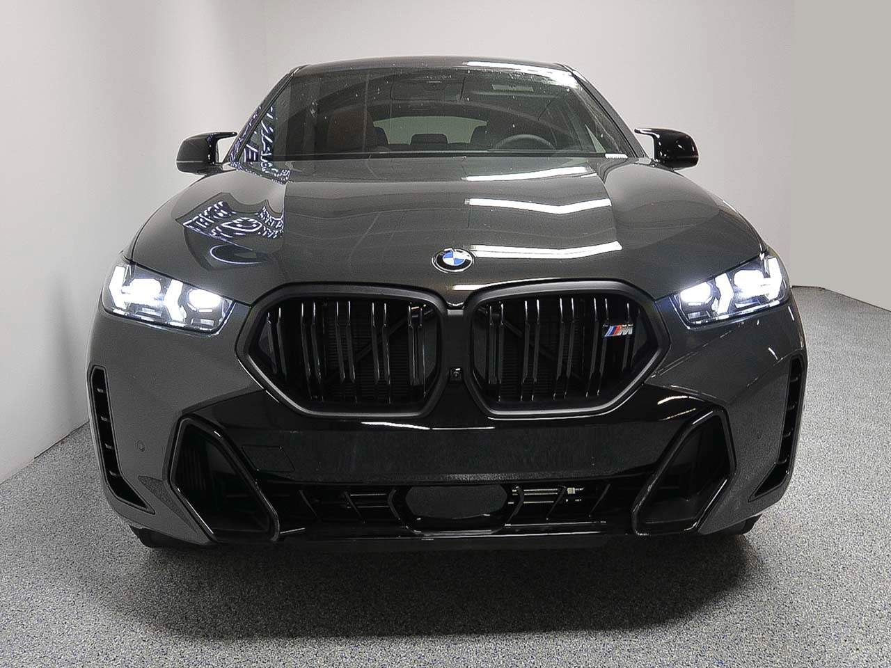 2025 BMW X6 M60i