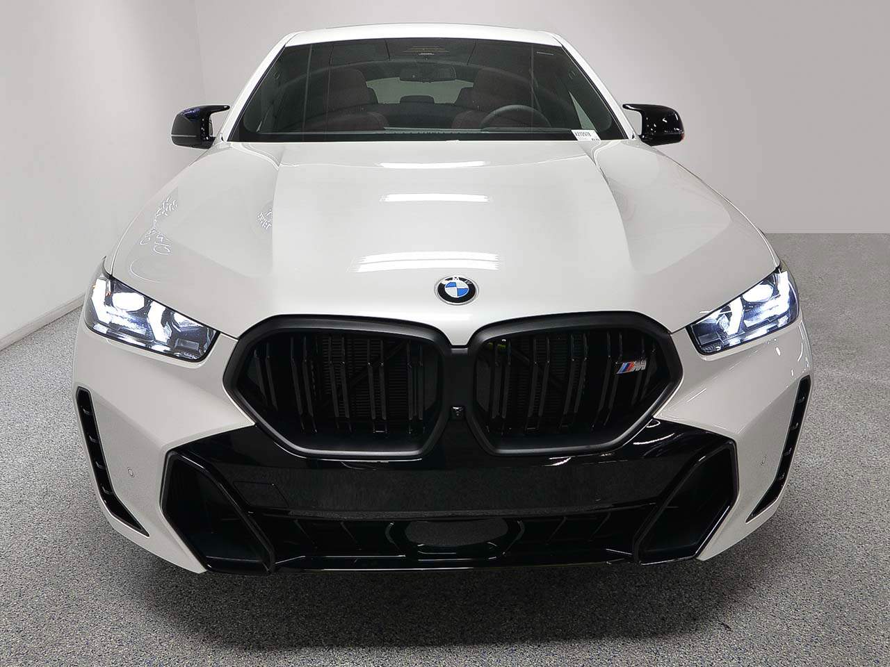 2027 BMW X6 M60i