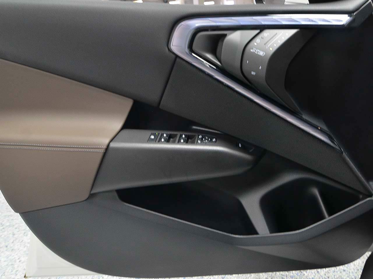 2025 BMW X3 30 - Photo 6