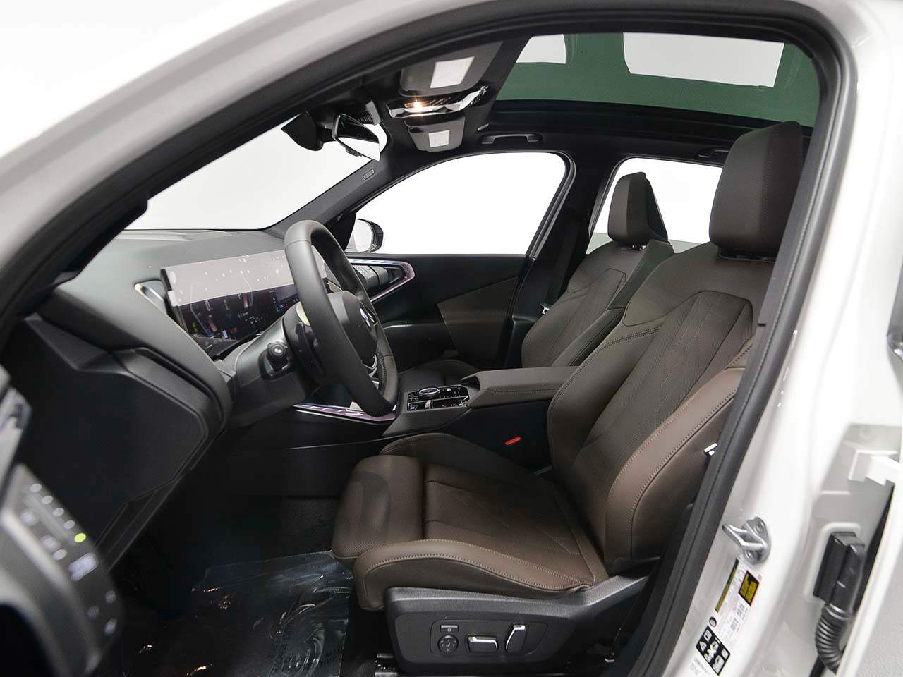 2025 BMW X3 30 - Photo 8
