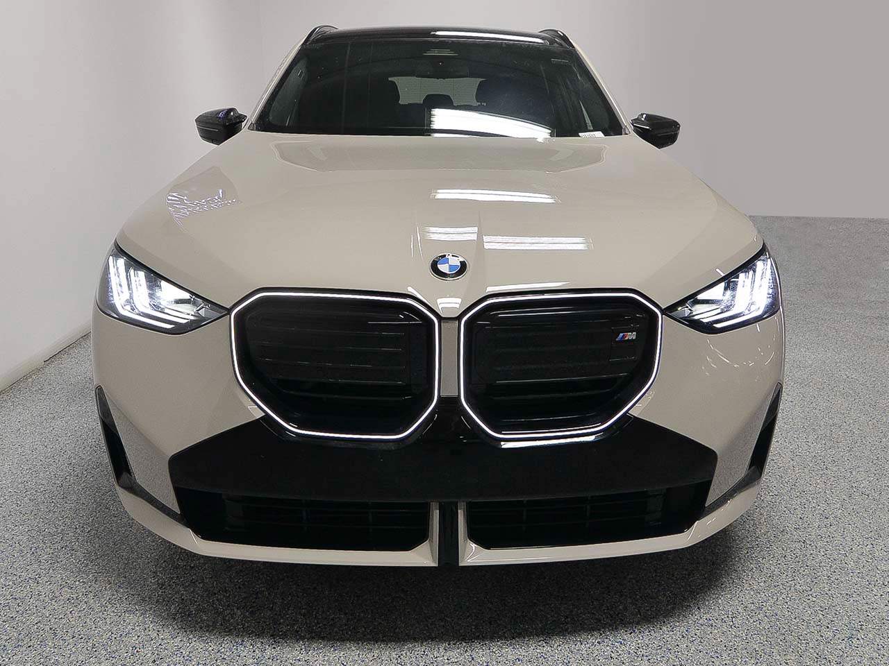 2025 BMW X3 M50