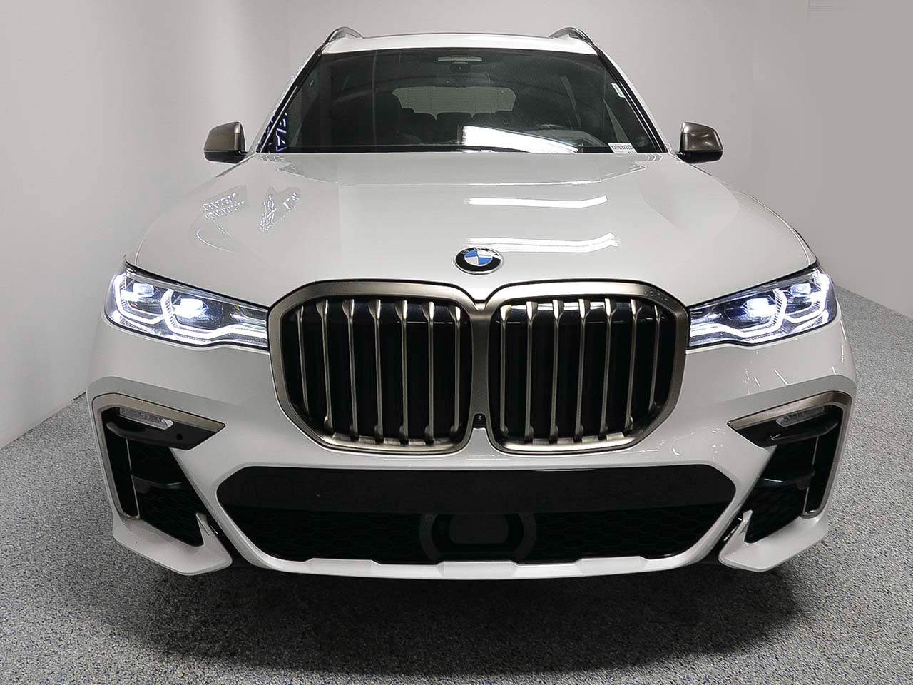 2022 BMW X7 M50i