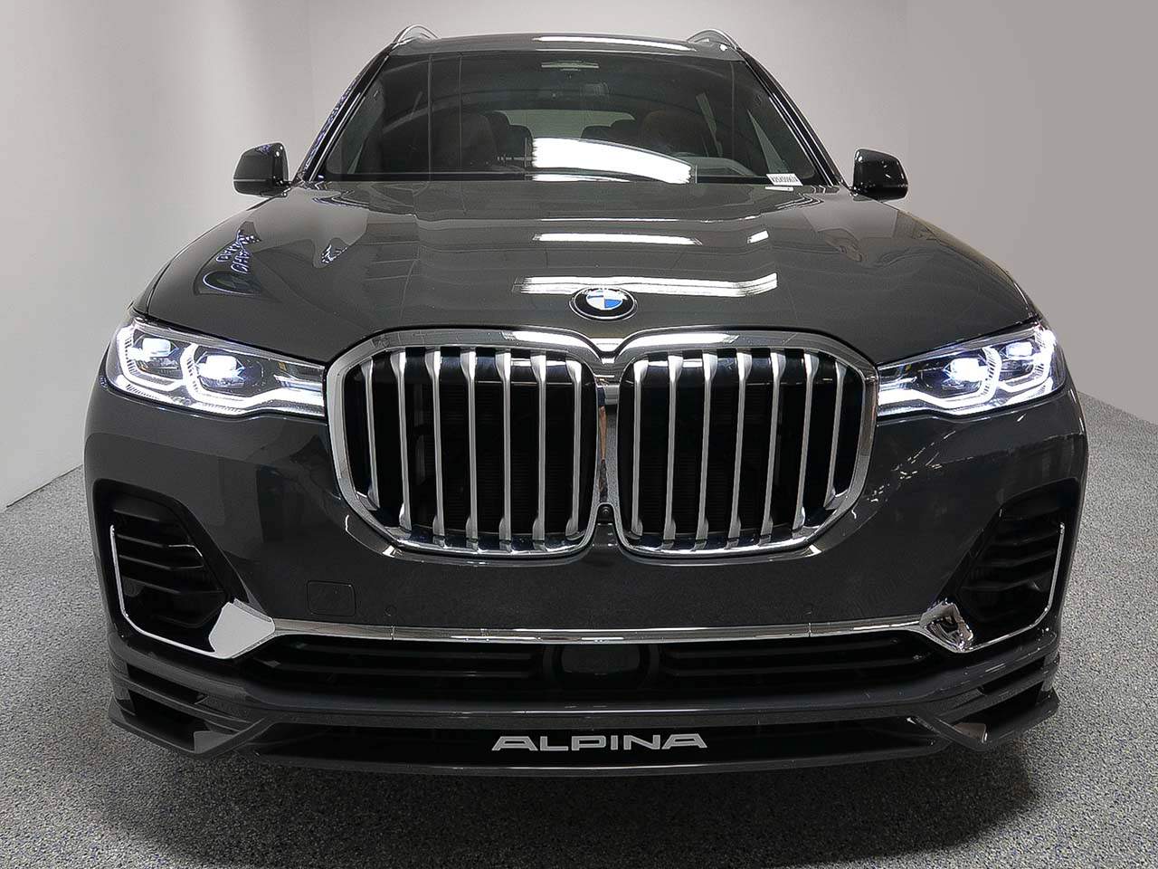 2022 BMW X7 ALPINA XB7