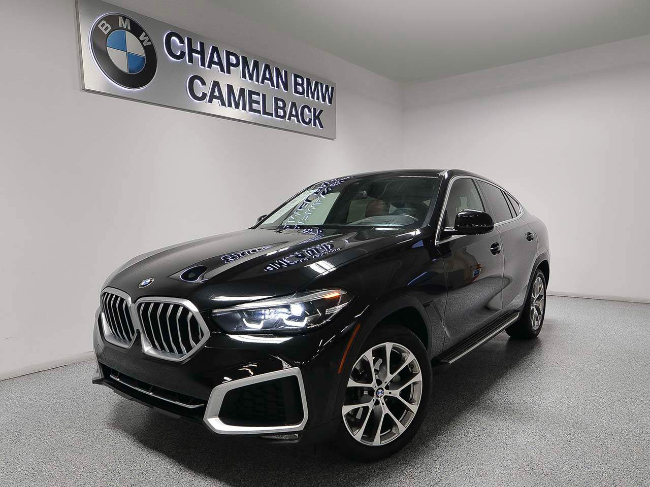 2021 BMW X6 40i's photo