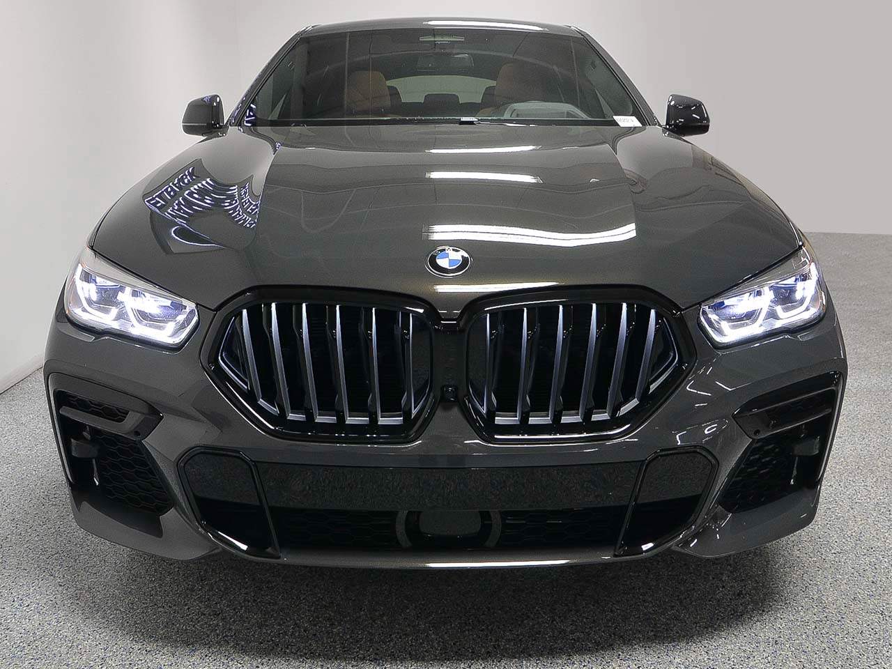 2023 BMW X6 M50i