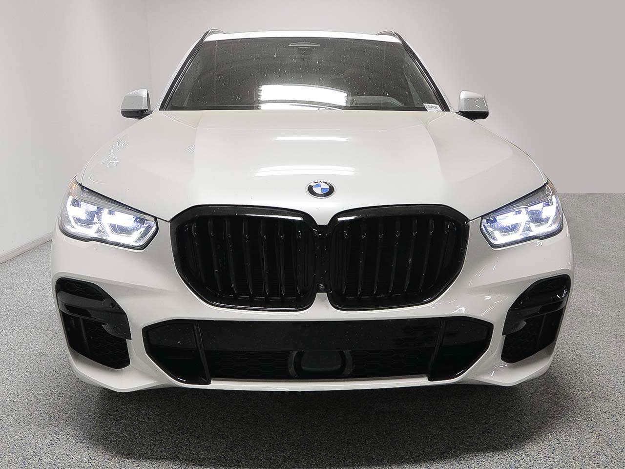 2023 BMW X5 M50i