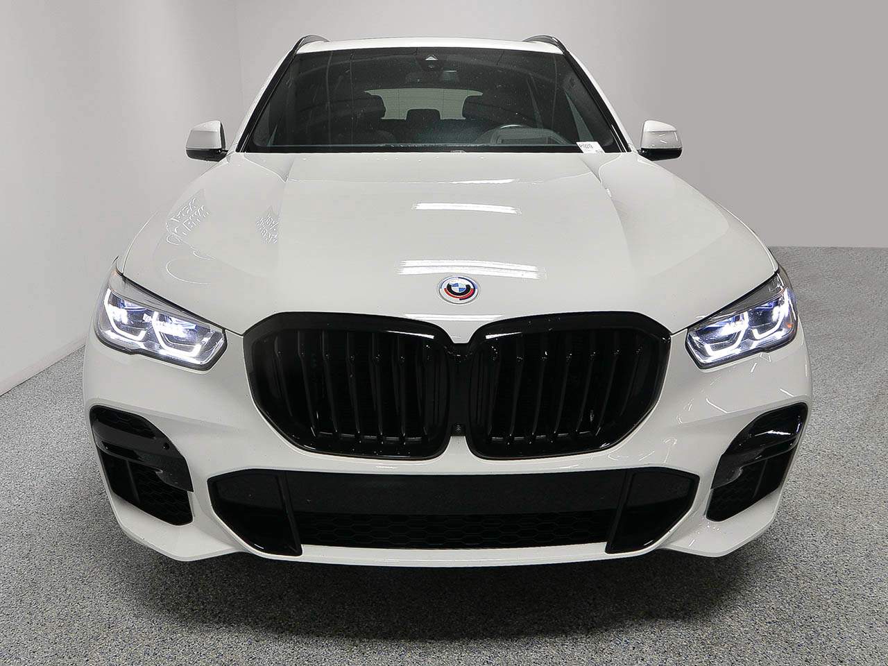2023 BMW X5 M50i