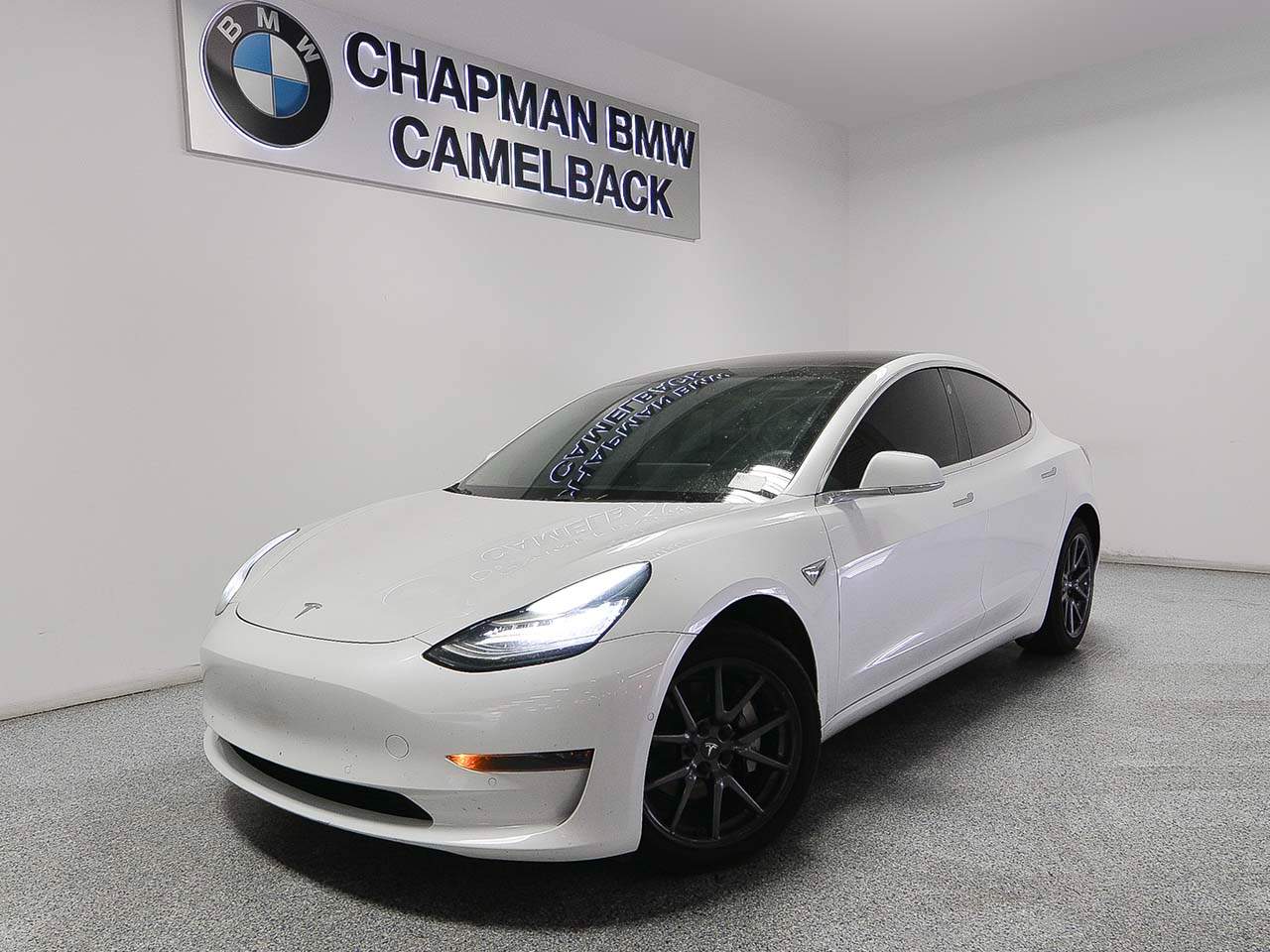 2020 Tesla Model 3 Standard Range Plus's photo