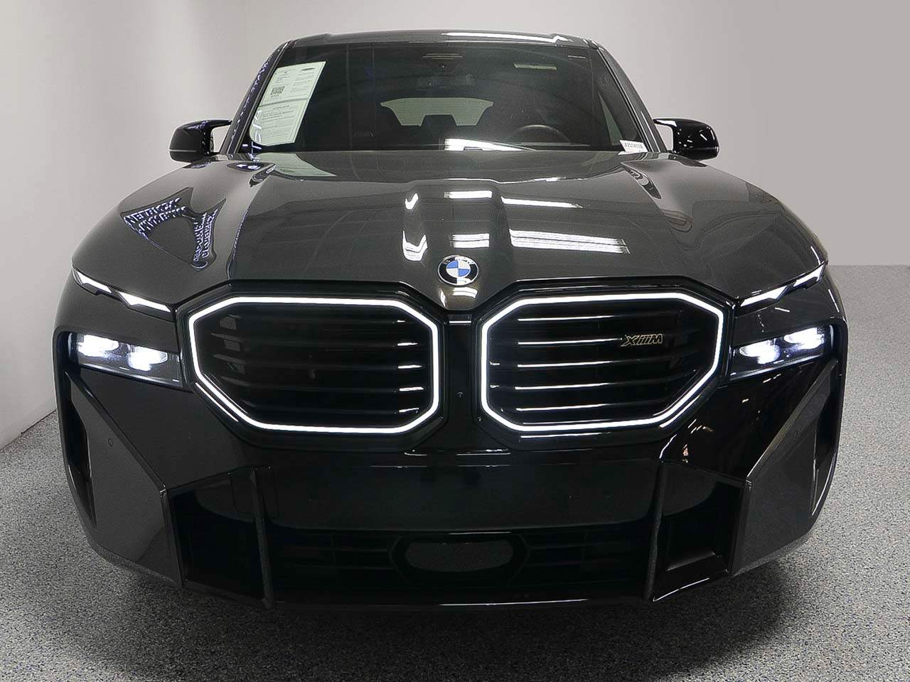 2025 BMW XM
