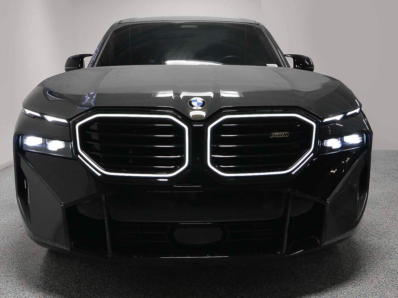 2025 BMW XM