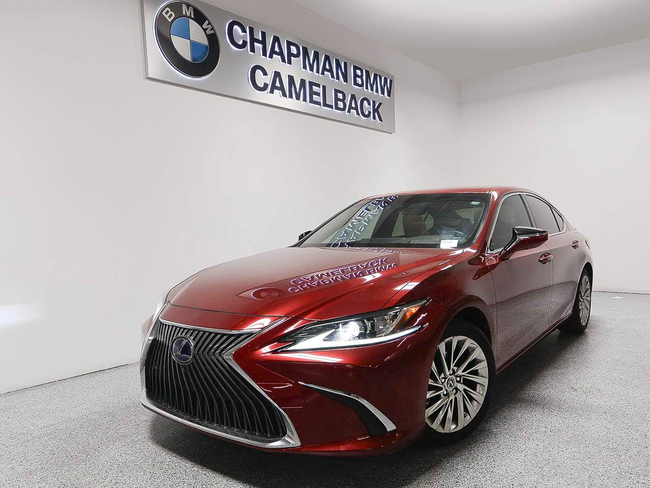 2019 Lexus ES 300h Luxury