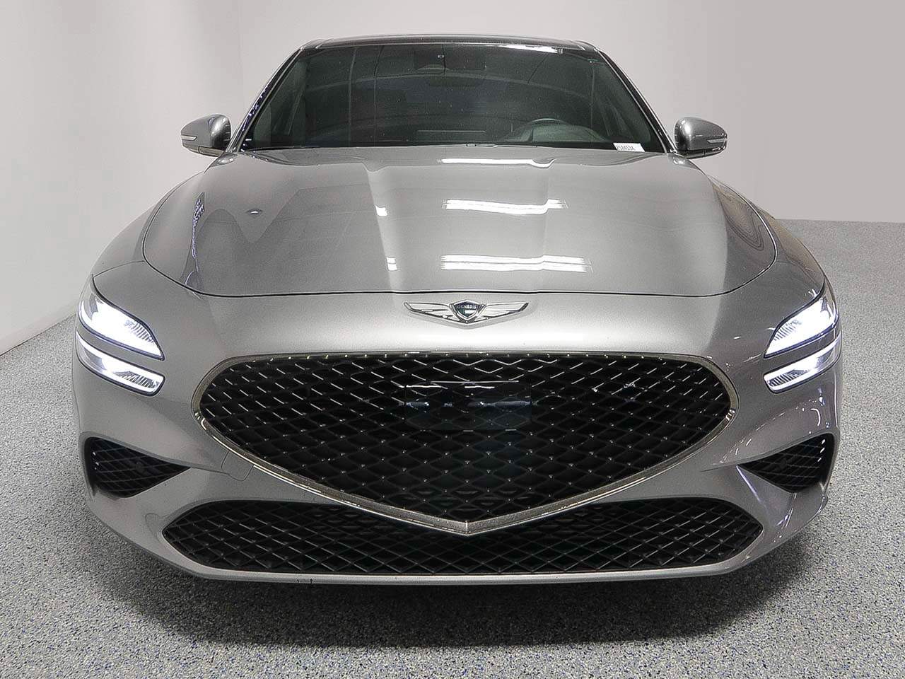 2023 Genesis G70 3.3T Standard