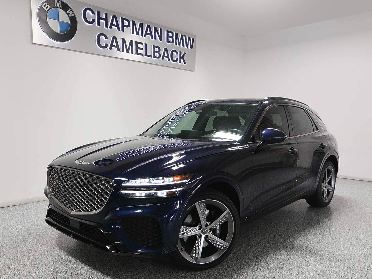 2023 Genesis GV70 2.5T Standard