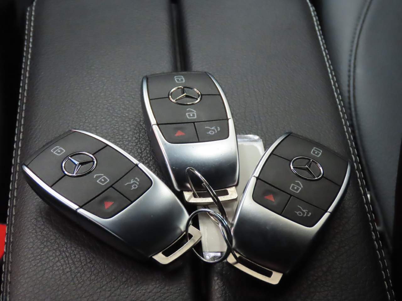 2025 Mercedes-Benz GLB 250 4MATIC