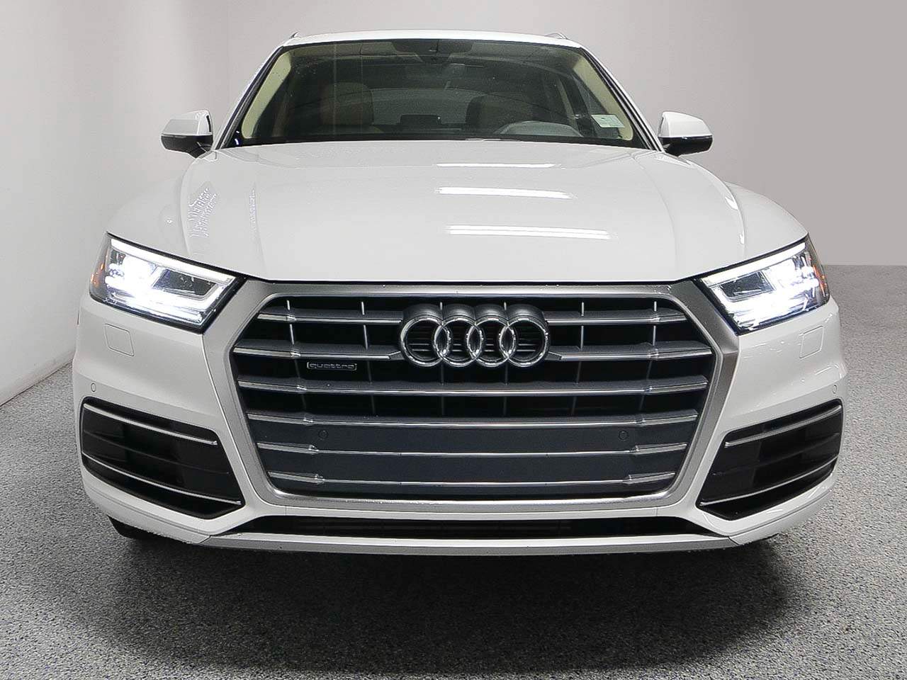 2018 Audi Q5 2.0T quattro Premium Plus
